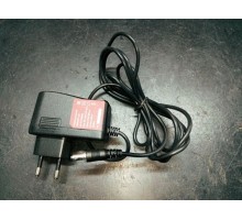 зарядное устройство WORTEX DC1310 для BD1220DLi (13,5В, 0,8А)